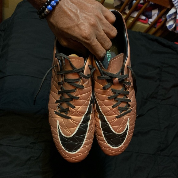 HyperVenom Soccer Men’s Cleats - Picture 2 of 4